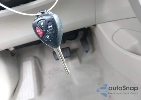 2010 Toyota Corolla Le z USA, uszkodzony, nr VIN 2T1BU4EE2AC279872